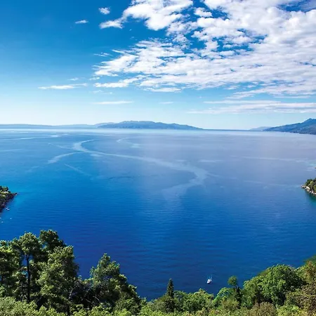 Gorgeous In Marinici With Wifi *